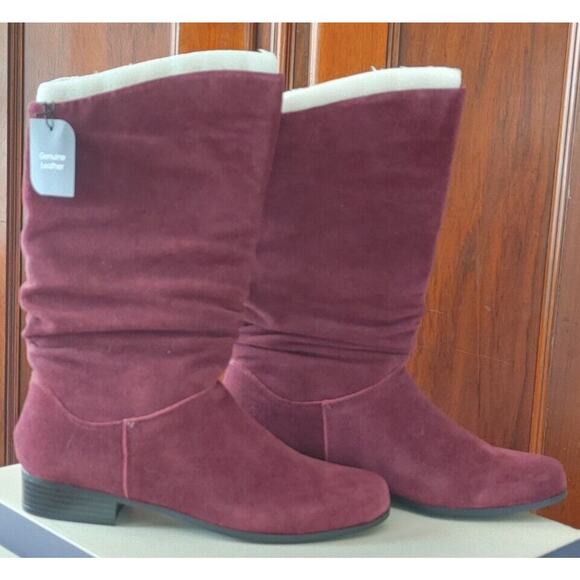 NIB st johns bay Boots "Jamie" Burgundy 9M (B) Ladies Real Leather Suede - Picture 3 of 4